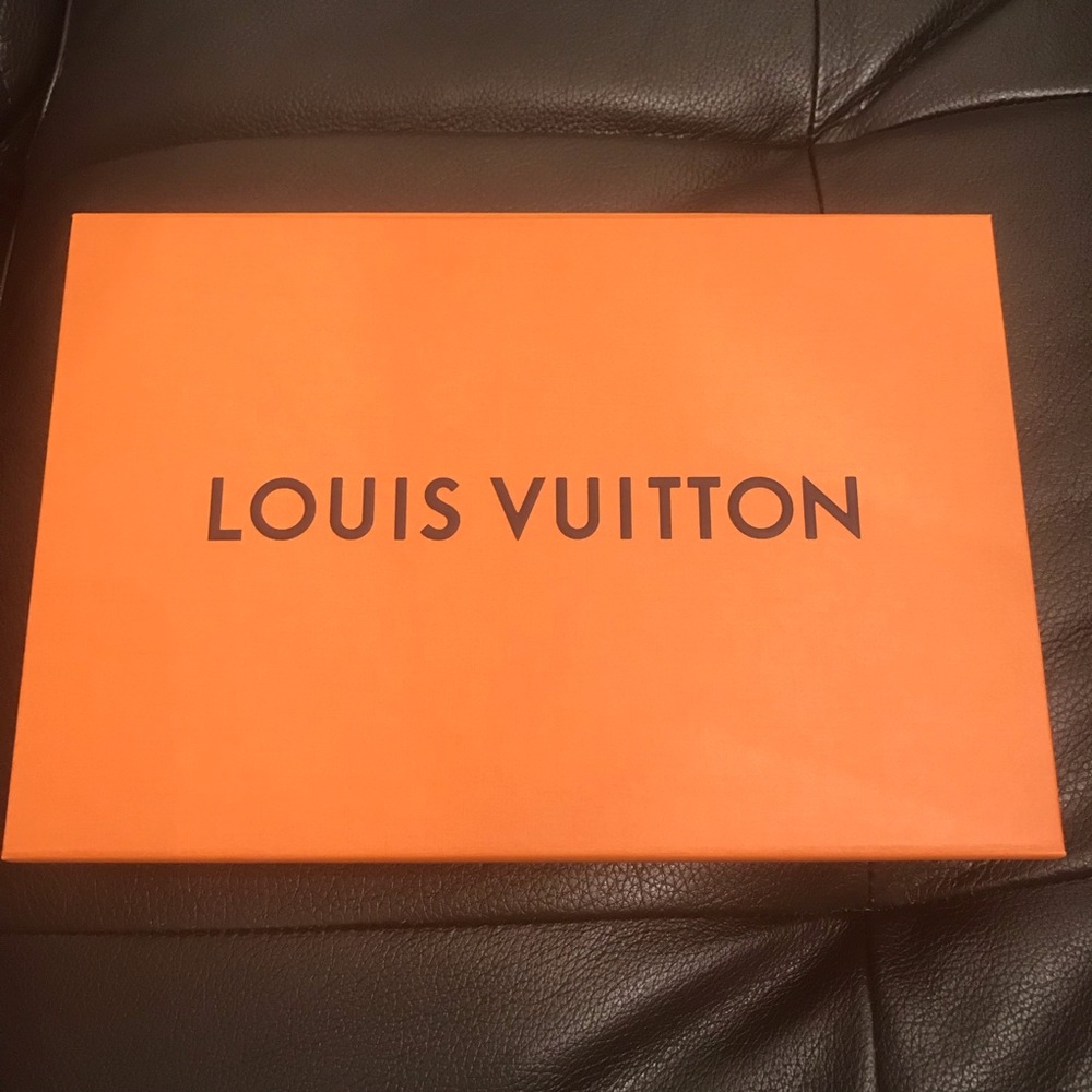 ⚡️Louis Vuitton Medium Gift Box⚡️